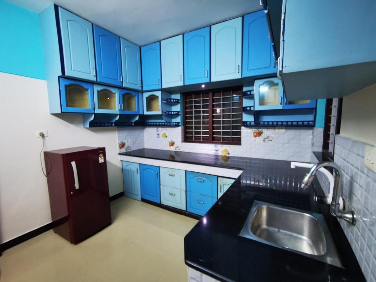 J2 Home Stay - Luxury Homes With Caravan Services Thiruvananthapuram Exterior foto