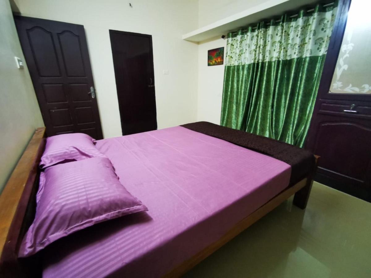 J2 Home Stay - Luxury Homes With Caravan Services Thiruvananthapuram Exterior foto
